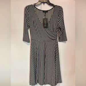 Lbisse Women’s 3/4 Sleeve Slimming Crossover Fit And Flare Dress, Black White